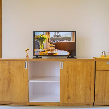 Sea Breeze Hotel & Villa Сиануквиль Экстерьер фото