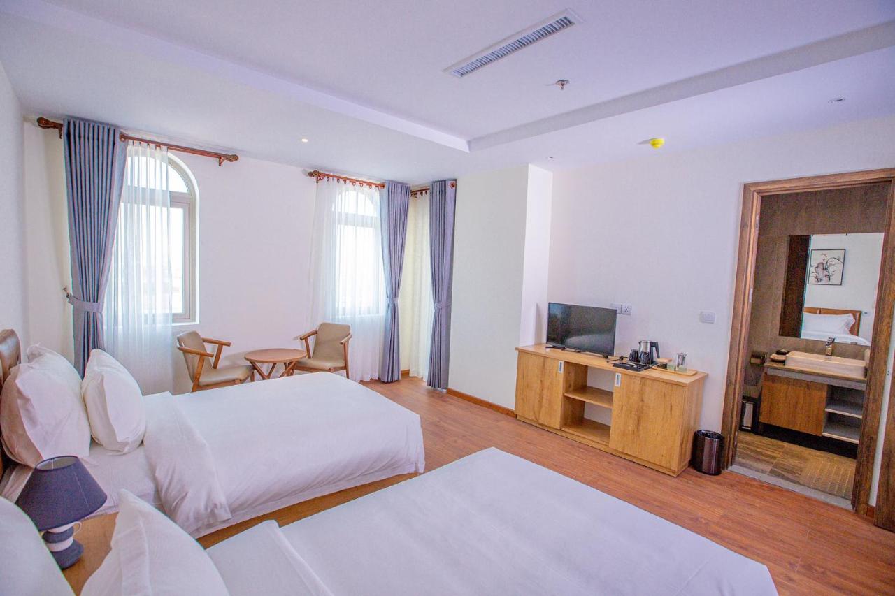 Sea Breeze Hotel & Villa Сиануквиль Экстерьер фото