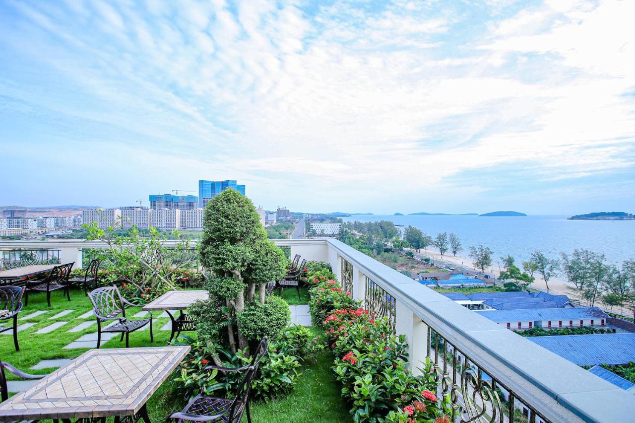 Sea Breeze Hotel & Villa Сиануквиль Экстерьер фото