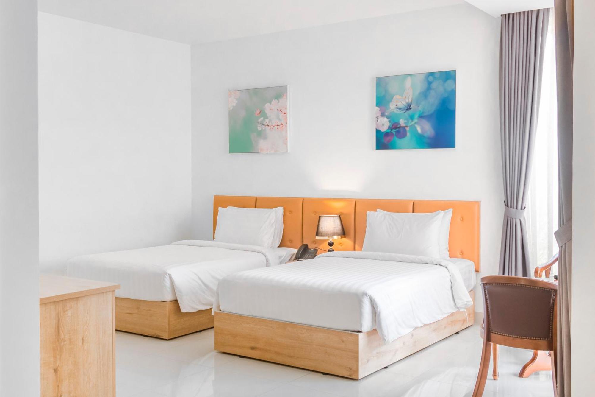 Sea Breeze Hotel & Villa Сиануквиль Экстерьер фото