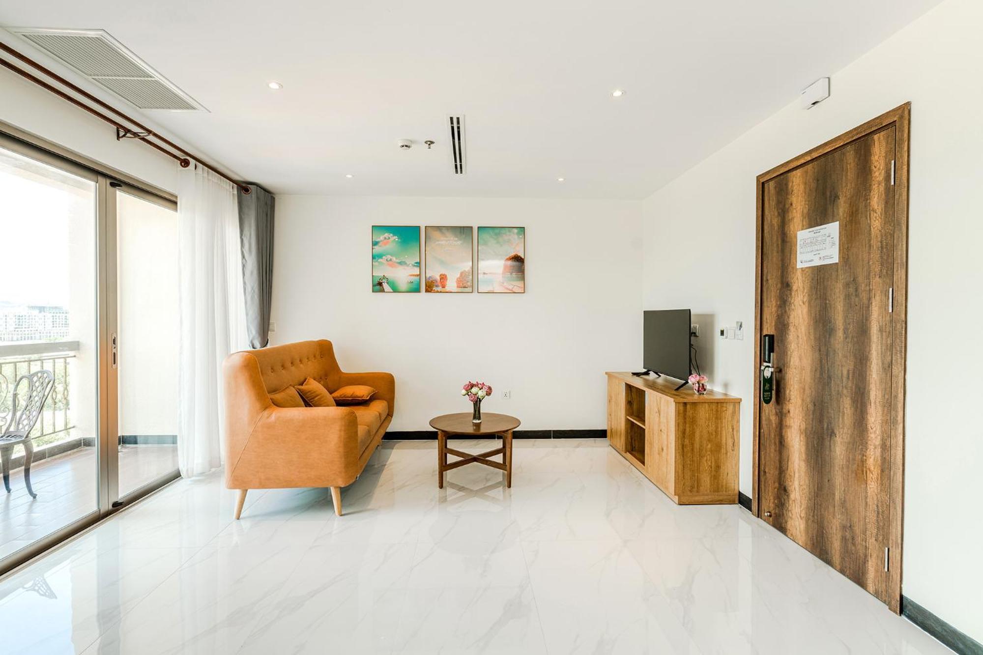 Sea Breeze Hotel & Villa Сиануквиль Экстерьер фото