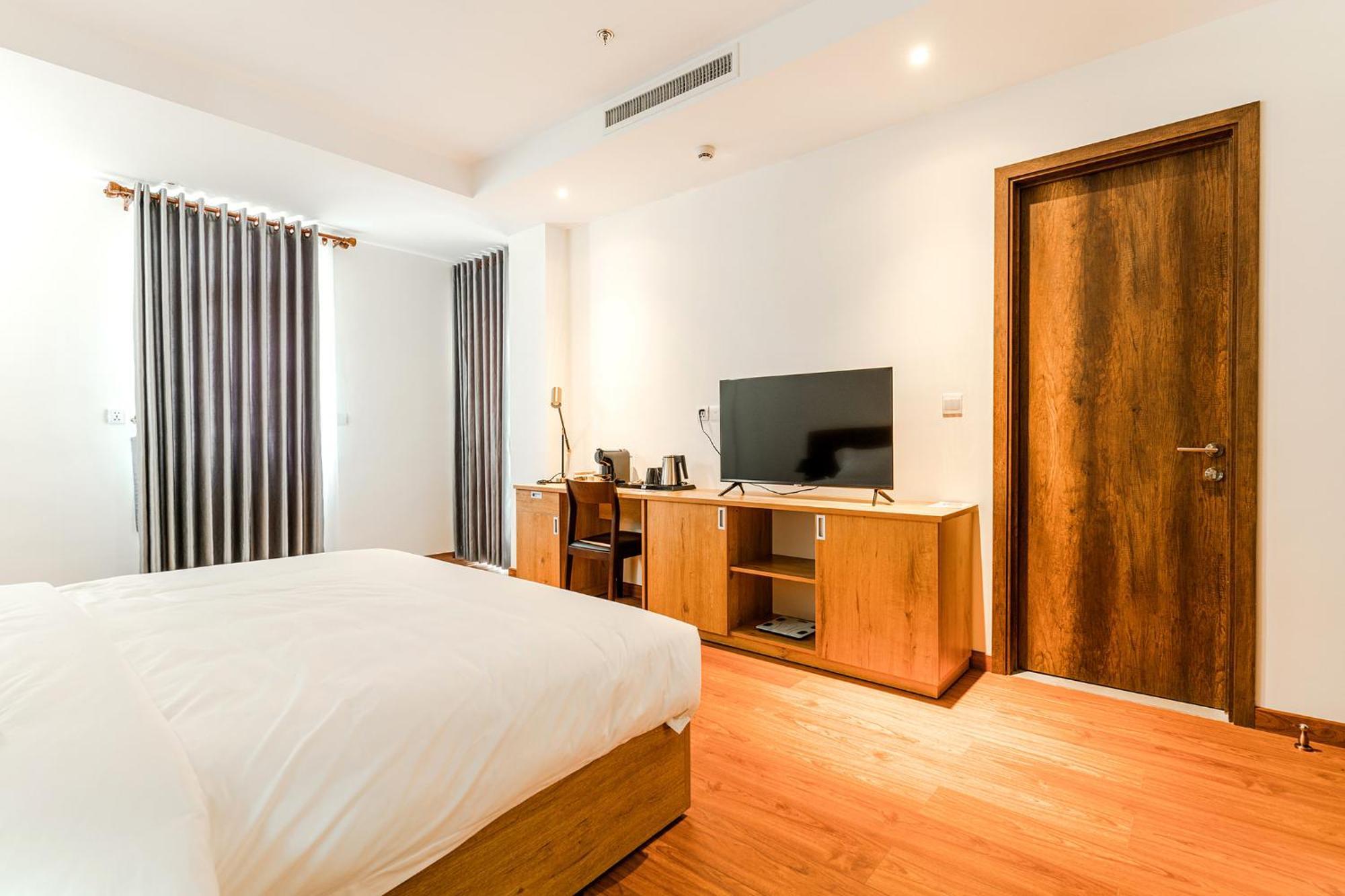 Sea Breeze Hotel & Villa Сиануквиль Экстерьер фото