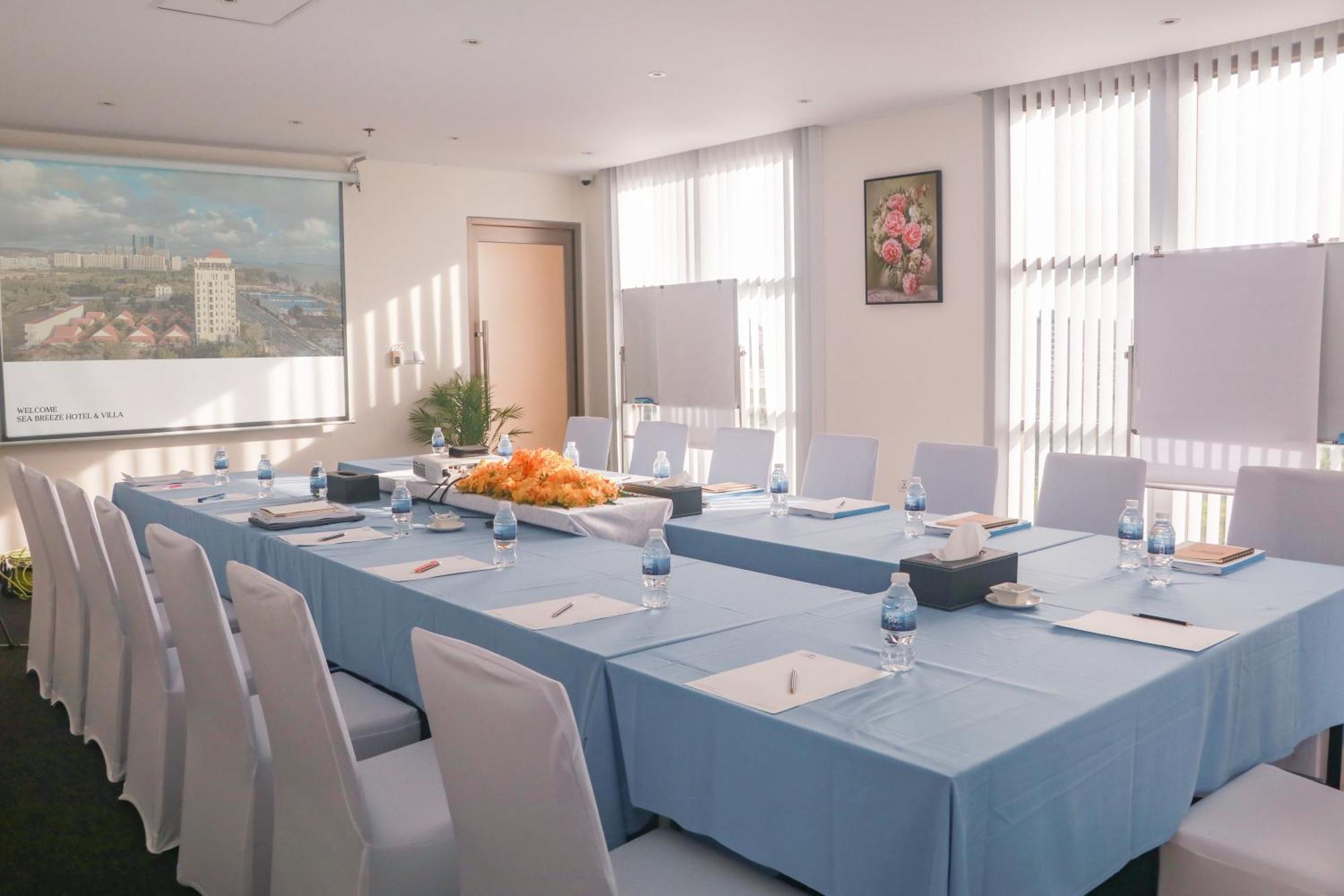 Sea Breeze Hotel & Villa Сиануквиль Экстерьер фото