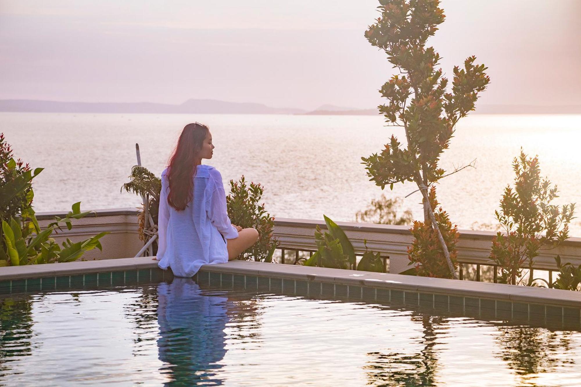 Sea Breeze Hotel & Villa Сиануквиль Экстерьер фото